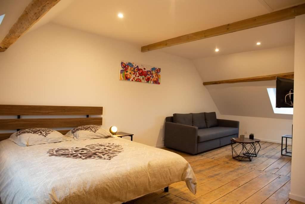 Cyris - Chambres Duplex Climatisees - Spa & Piscine Centre Ville Saint-Germain-des-Fosses Eksteriør bilde